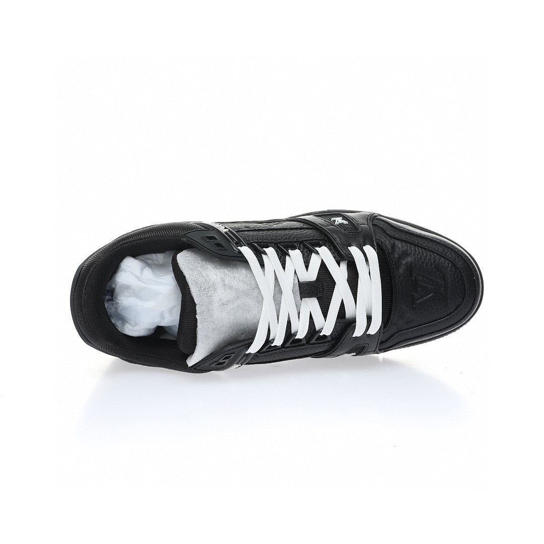 LV Trainer Black