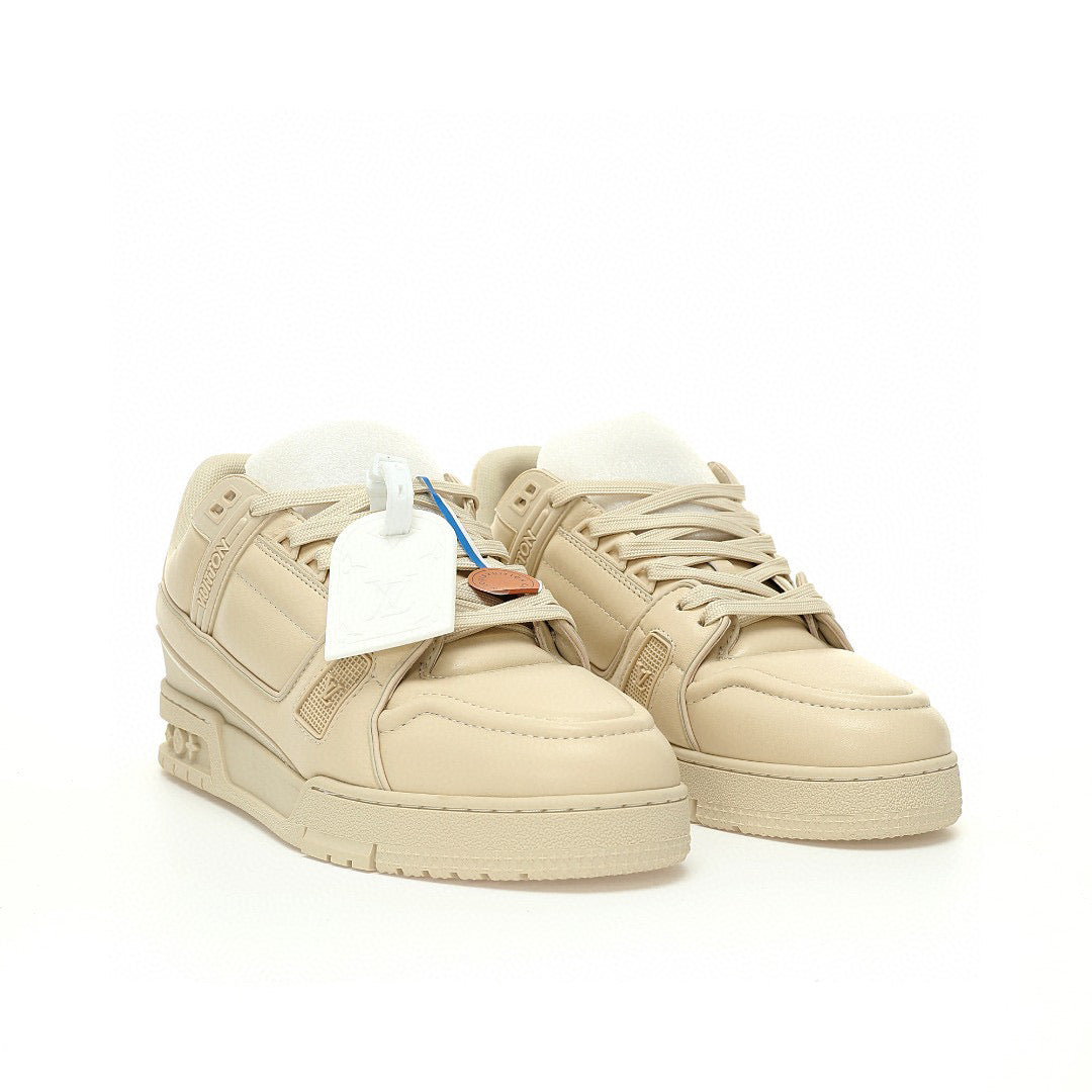 LV Trainer Nude