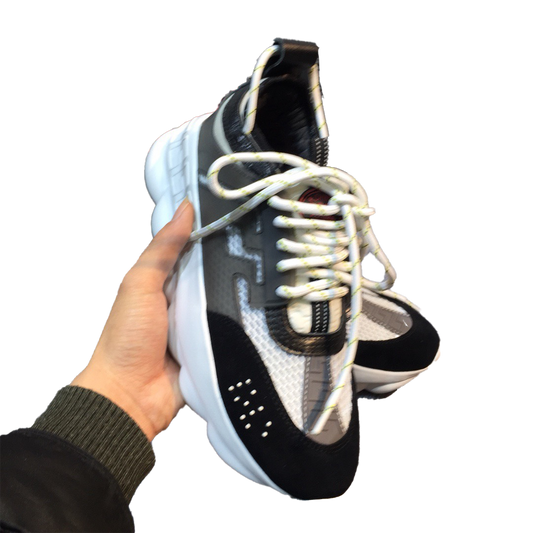 Chain Reaction Black & White