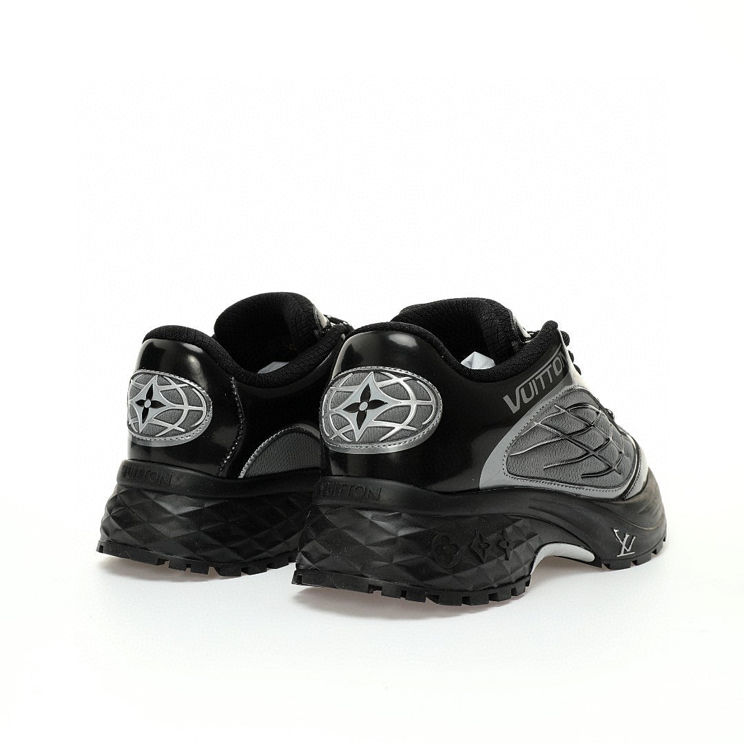 LV Discovery Lace Up Black