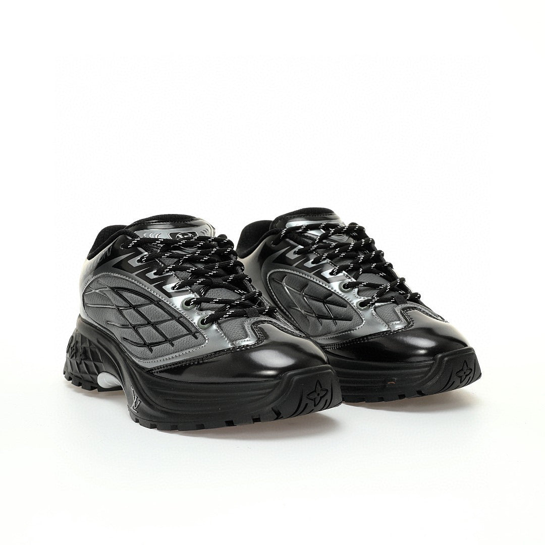 LV Discovery Lace Up Black