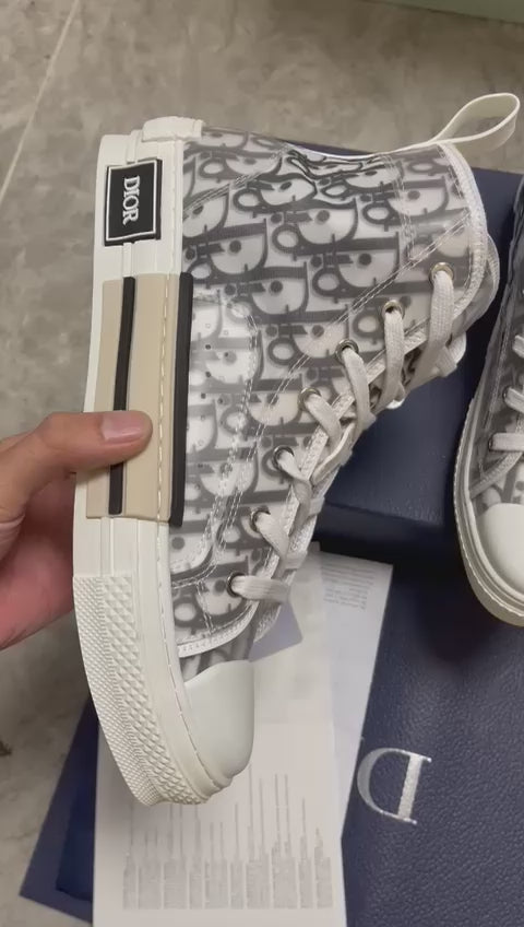 Load video: 