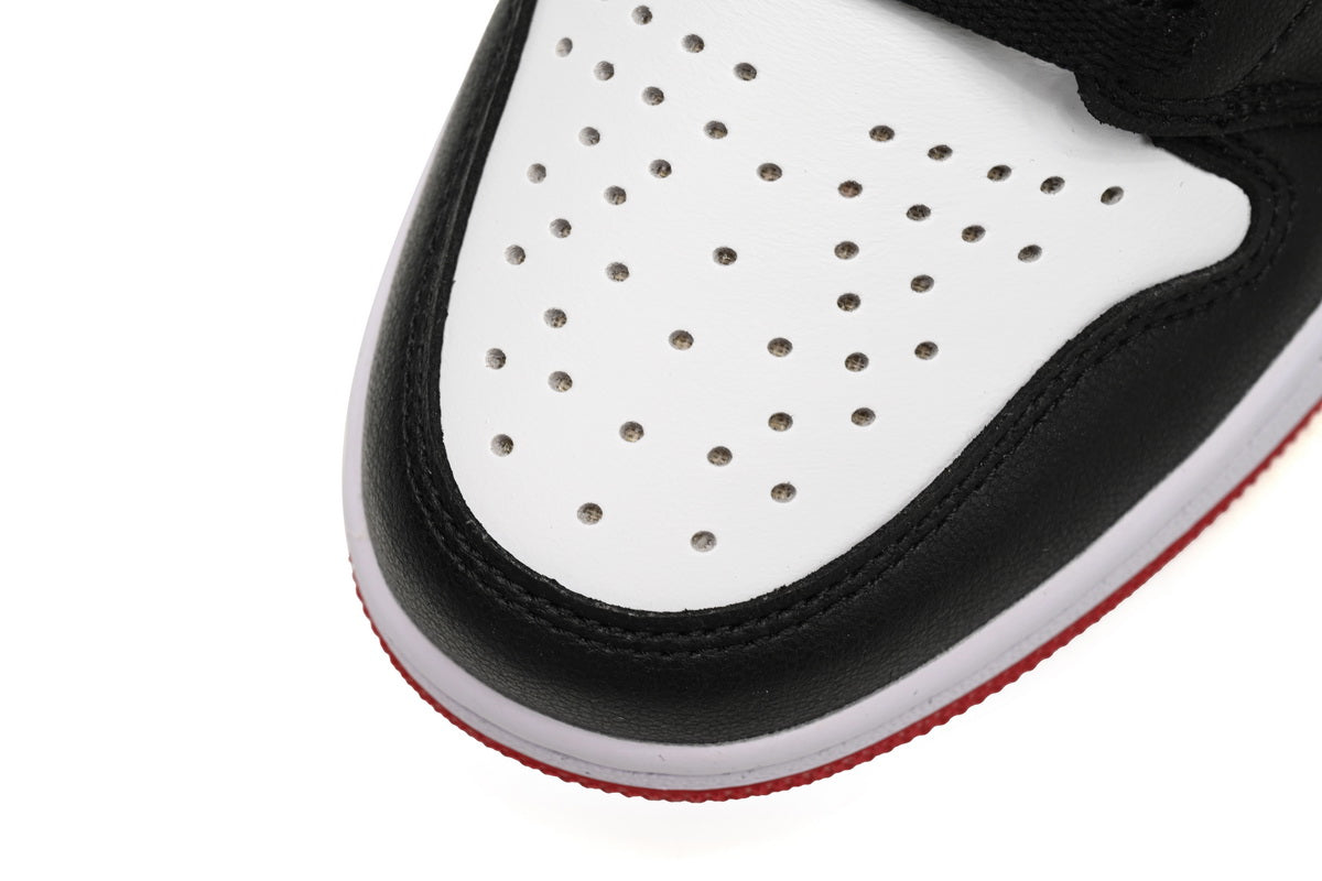 J1 WMNS “Satin Black Toe”